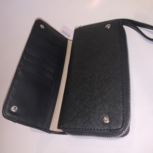 Black Guess Wallet/Wristlet - Picture 3 of 5